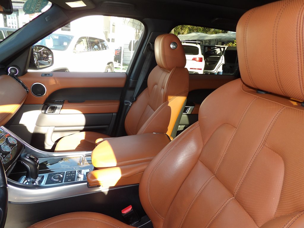 2014 Land Rover Range Rover Sport - $14,999