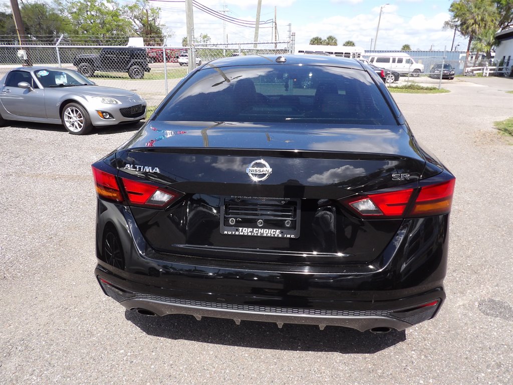 2019 Nissan Altima - $11,999