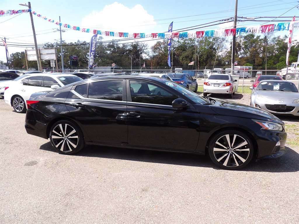 2019 Nissan Altima - $11,999
