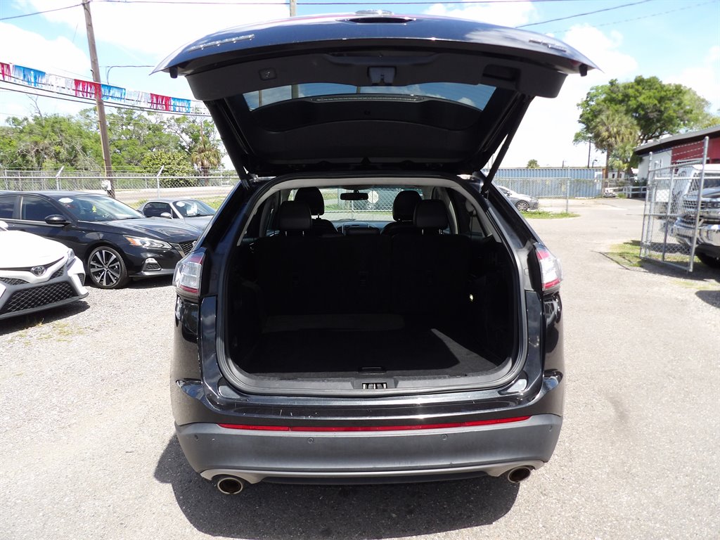 2015 Ford Edge - $8,500