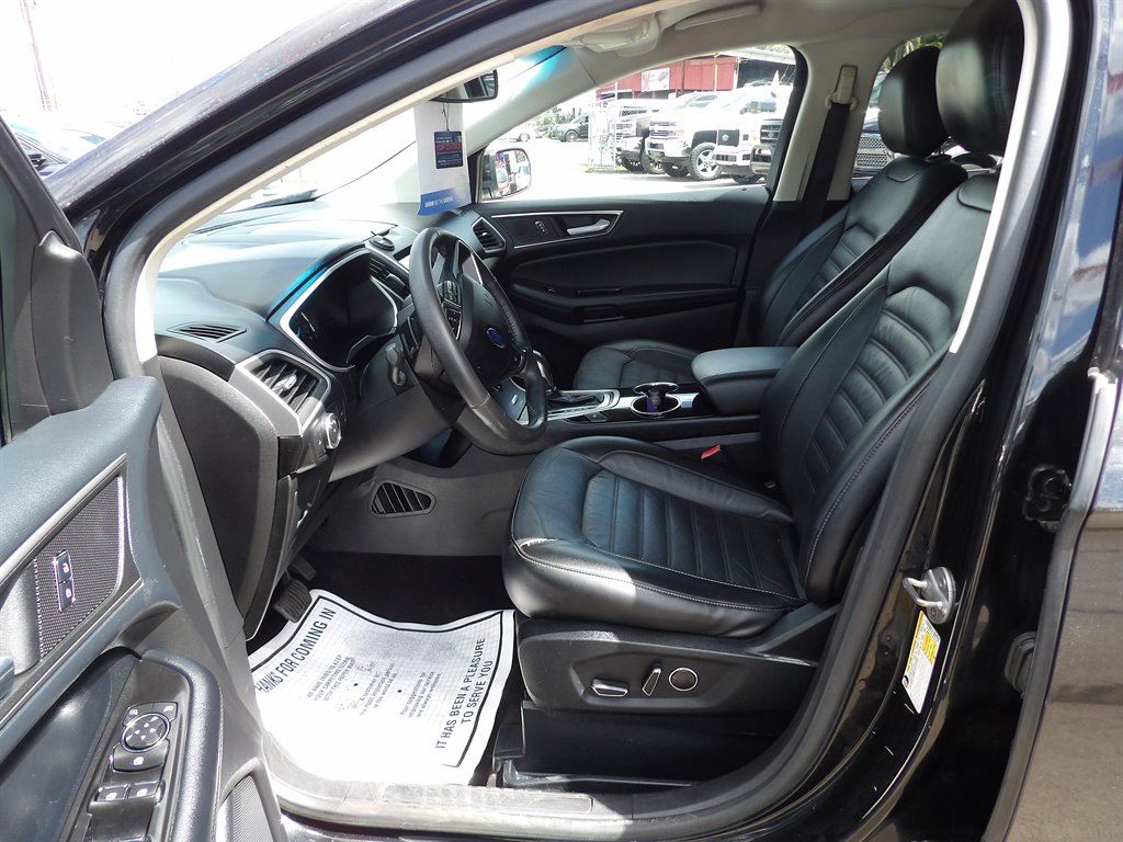 2015 Ford Edge - $8,500