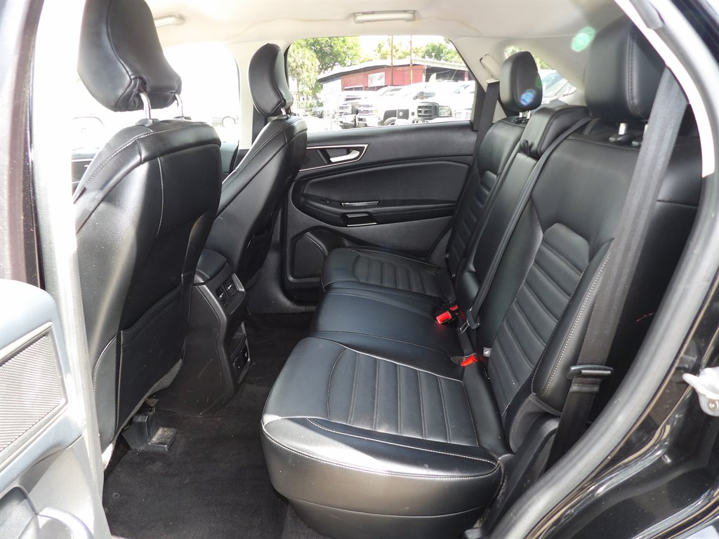 2015 Ford Edge - $8,500