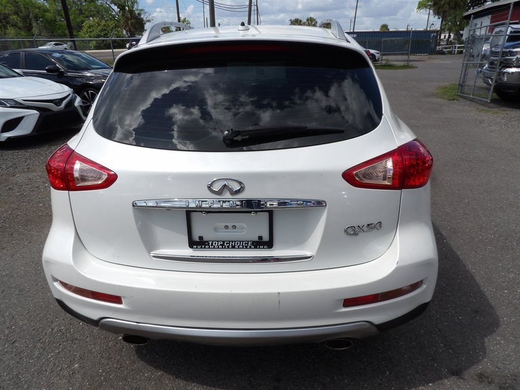 2017 INFINITI QX50 - $8,400