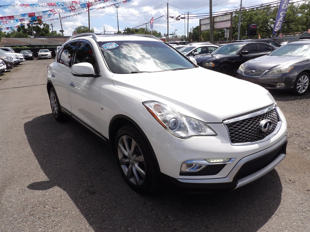 2017 INFINITI QX50 - $8,400