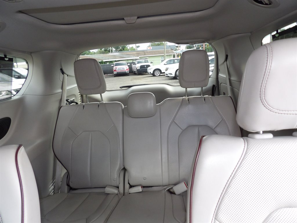 2020 Chrysler Pacifica - $15,999