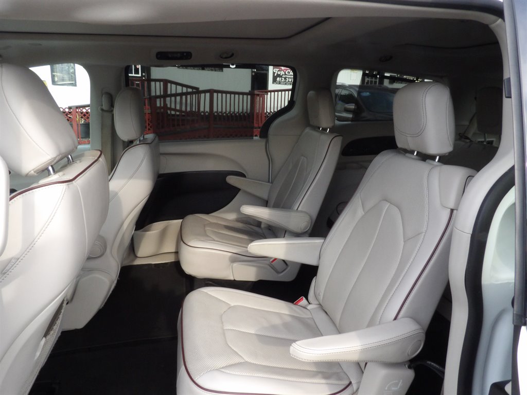 2020 Chrysler Pacifica - $15,999