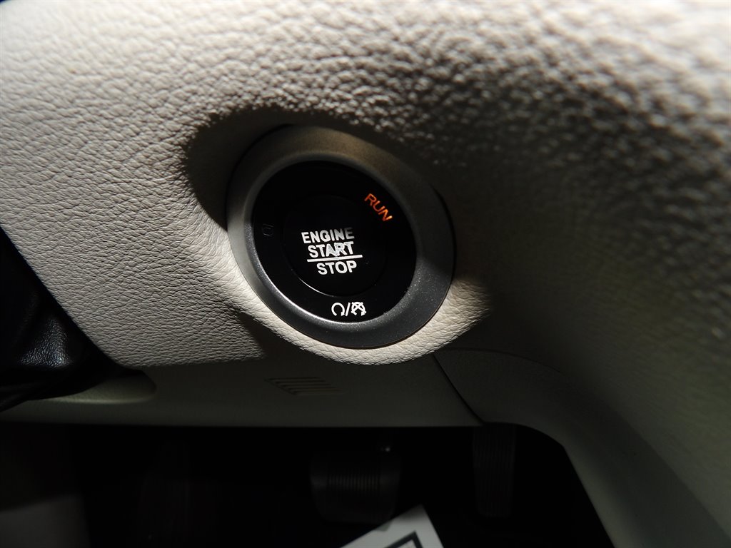 2020 Chrysler Pacifica - $15,999
