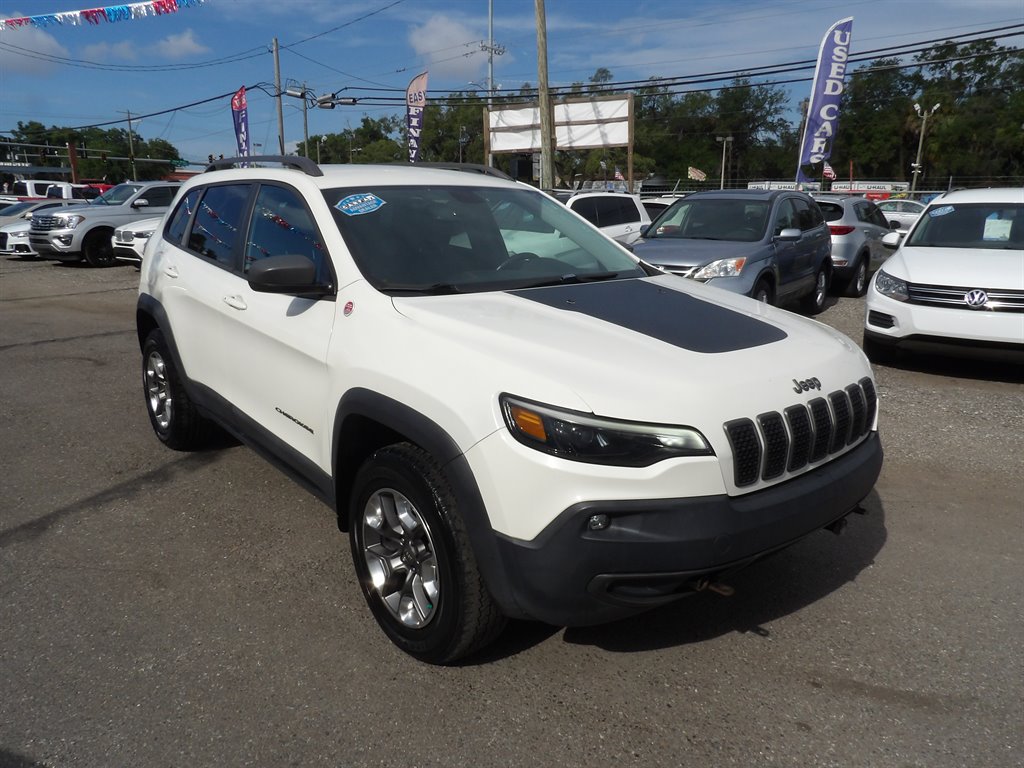 2019 Jeep Cherokee - $13,999