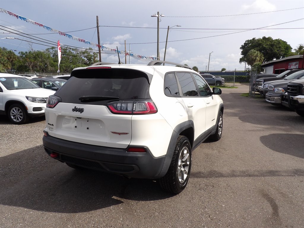 2019 Jeep Cherokee - $13,999
