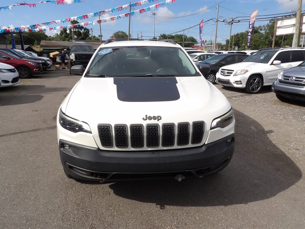 2019 Jeep Cherokee - $13,999