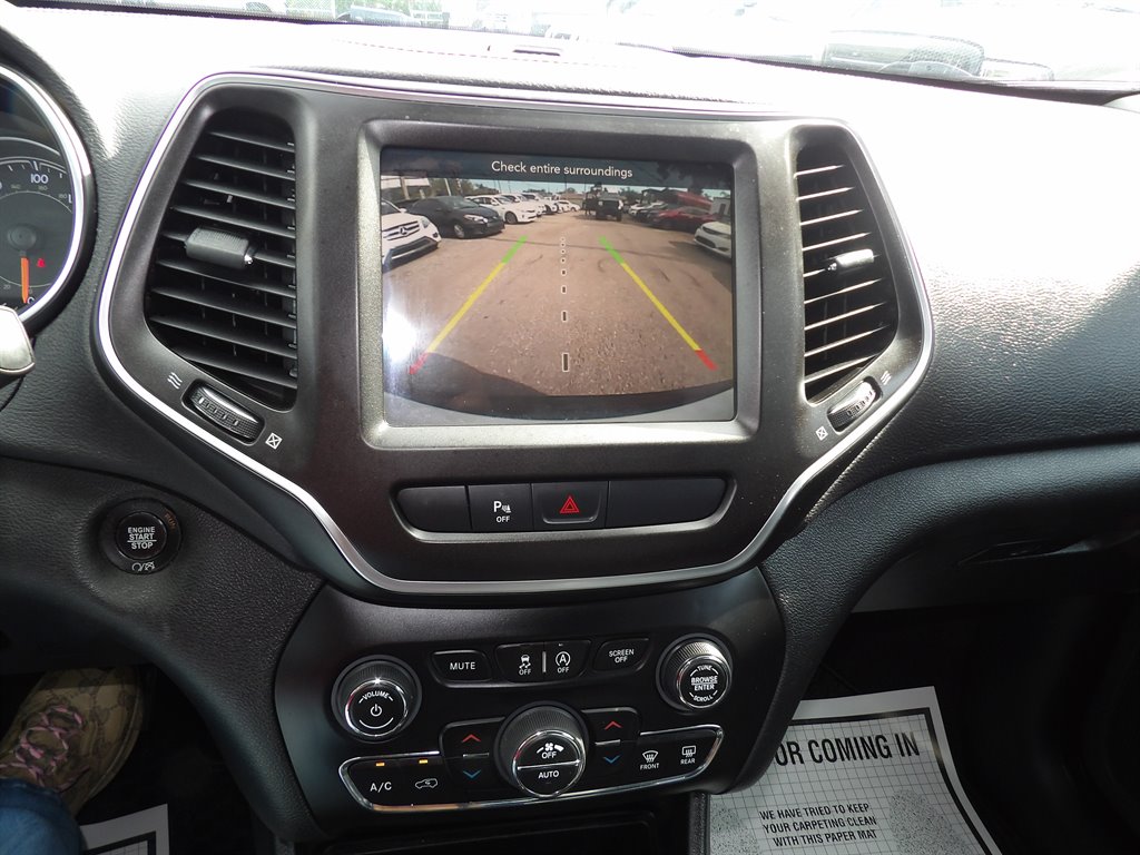 2019 Jeep Cherokee - $13,999
