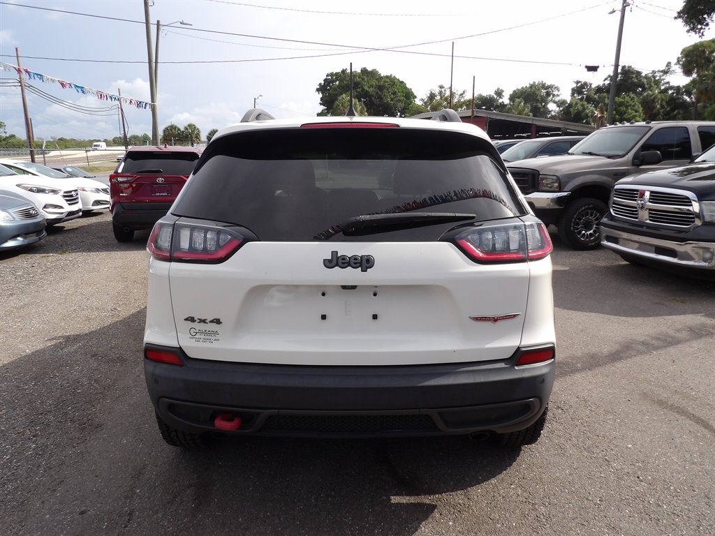2019 Jeep Cherokee - $13,999