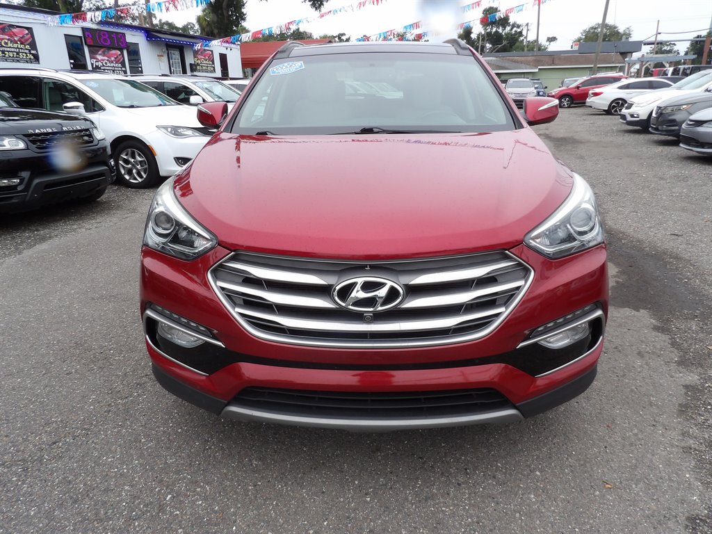 2017 Hyundai Santa Fe - $10,999