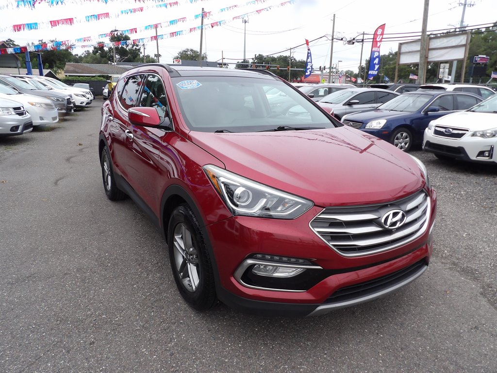 2017 Hyundai Santa Fe - $10,999