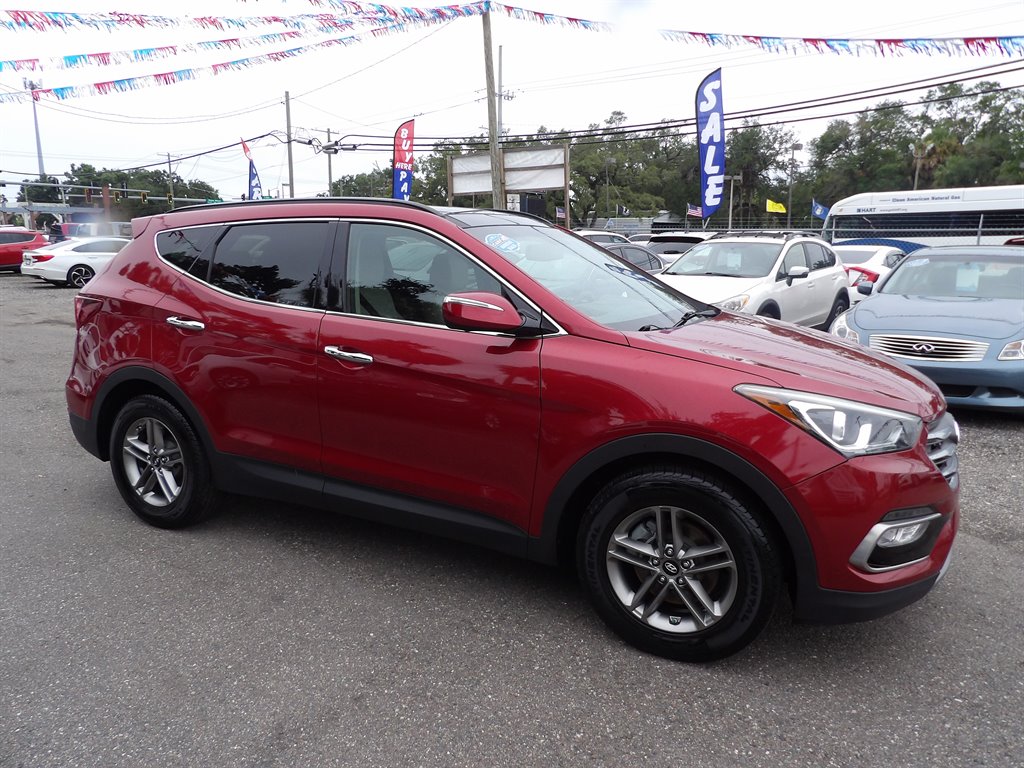 2017 Hyundai Santa Fe - $10,999