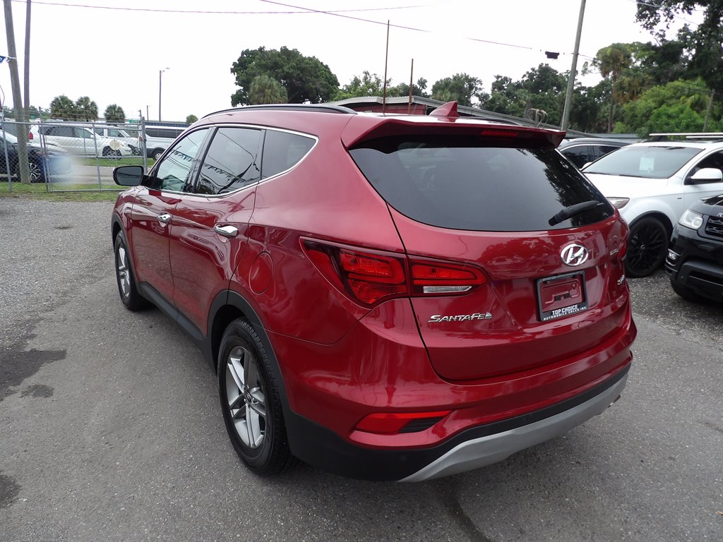 2017 Hyundai Santa Fe - $10,999