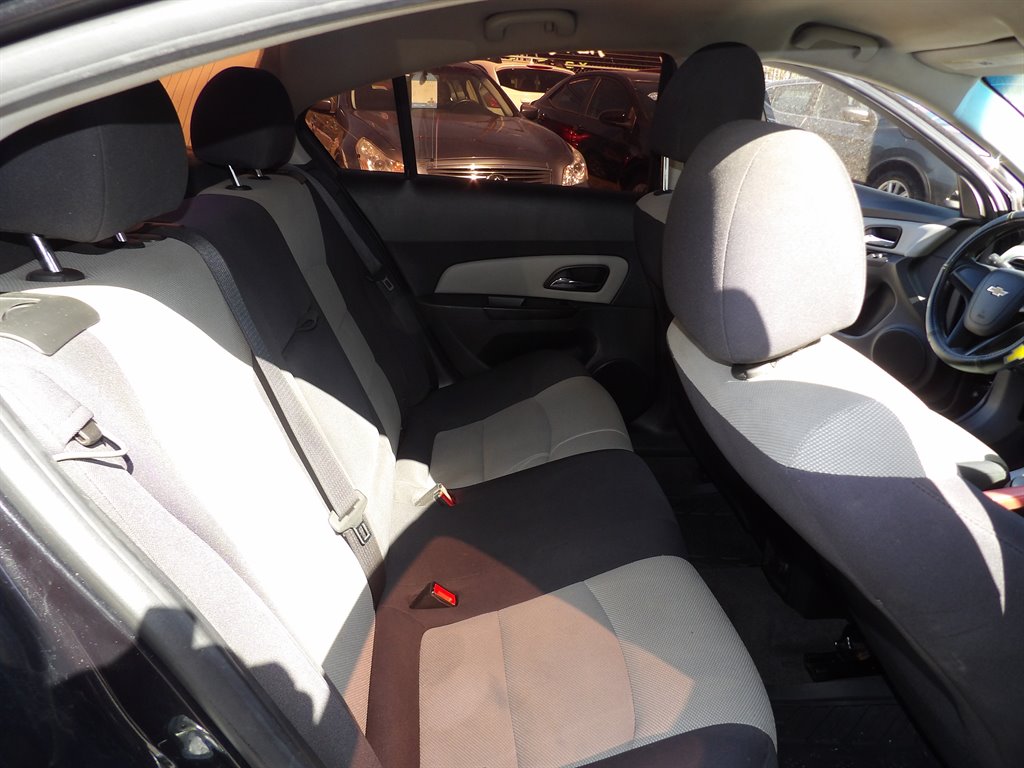 2013 Chevrolet Cruze - $3,000