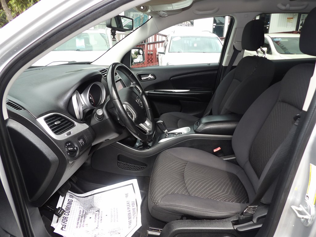 2012 Dodge Journey - $3,999