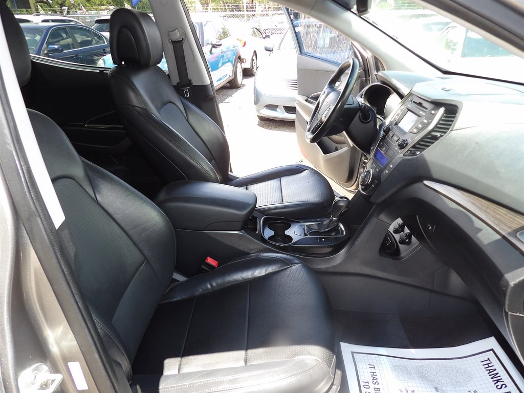 2016 Hyundai Santa Fe Sport - $9,999