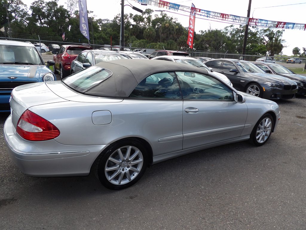 2007 Mercedes-Benz CLK-Class - $8,999
