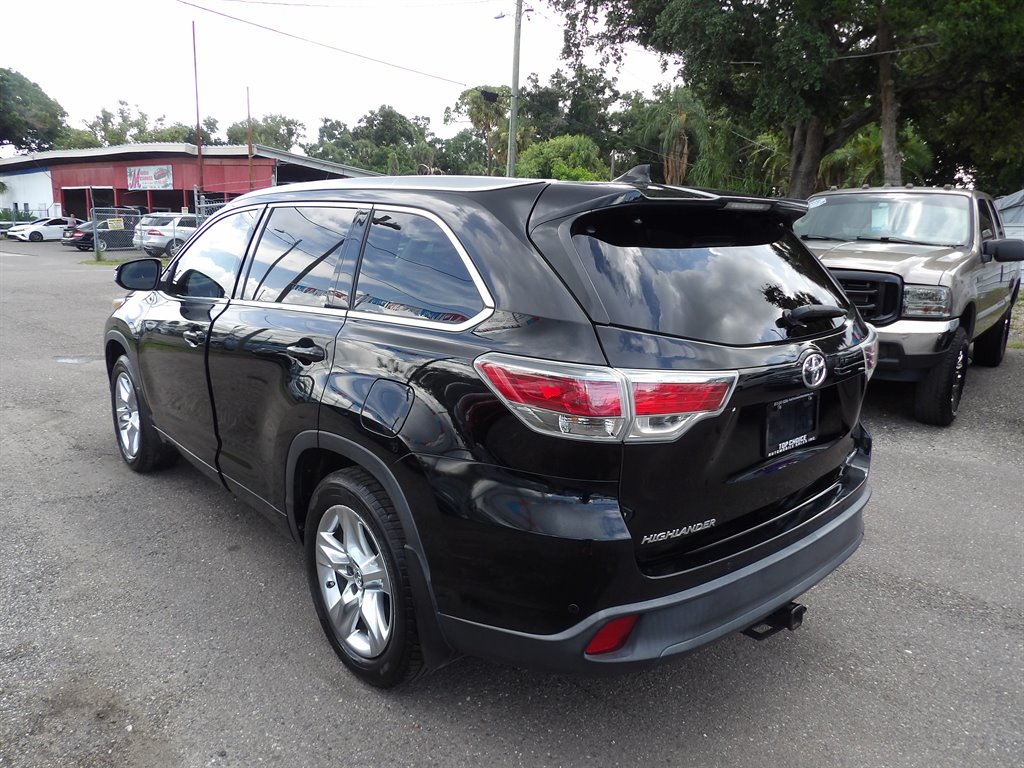 2016 Toyota Highlander - $18,500