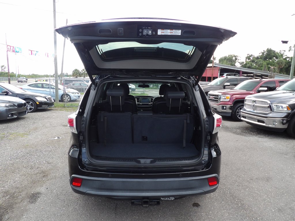 2016 Toyota Highlander - $18,500
