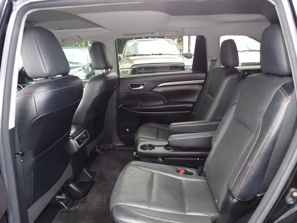2016 Toyota Highlander - $18,500