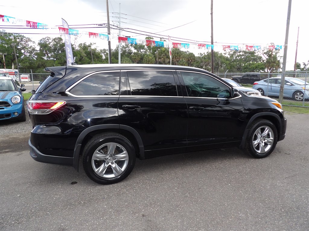 2016 Toyota Highlander - $18,500