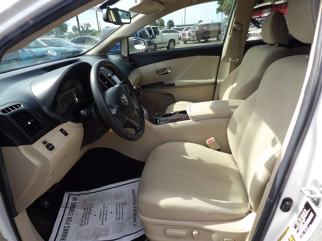 2013 Toyota Venza - $9,999