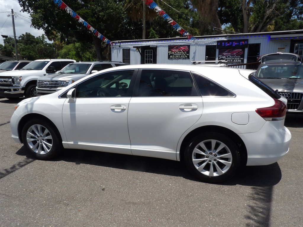2013 Toyota Venza - $9,999