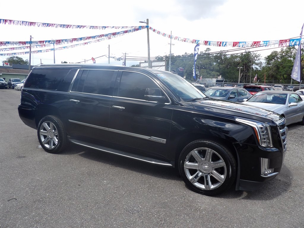 2019 Cadillac Escalade - $27,900