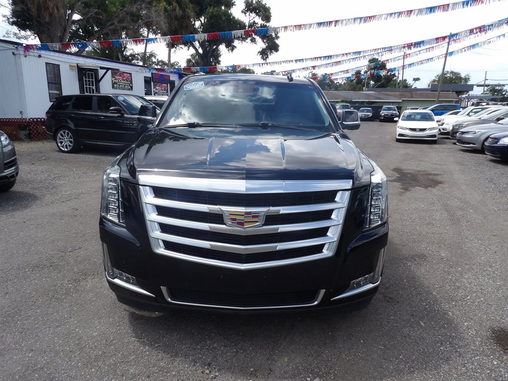2019 Cadillac Escalade - $27,900