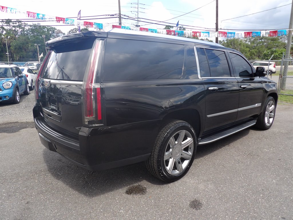 2019 Cadillac Escalade - $27,900