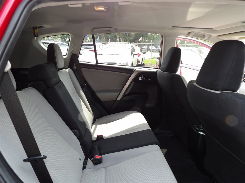 2017 Toyota RAV4 - $11,500