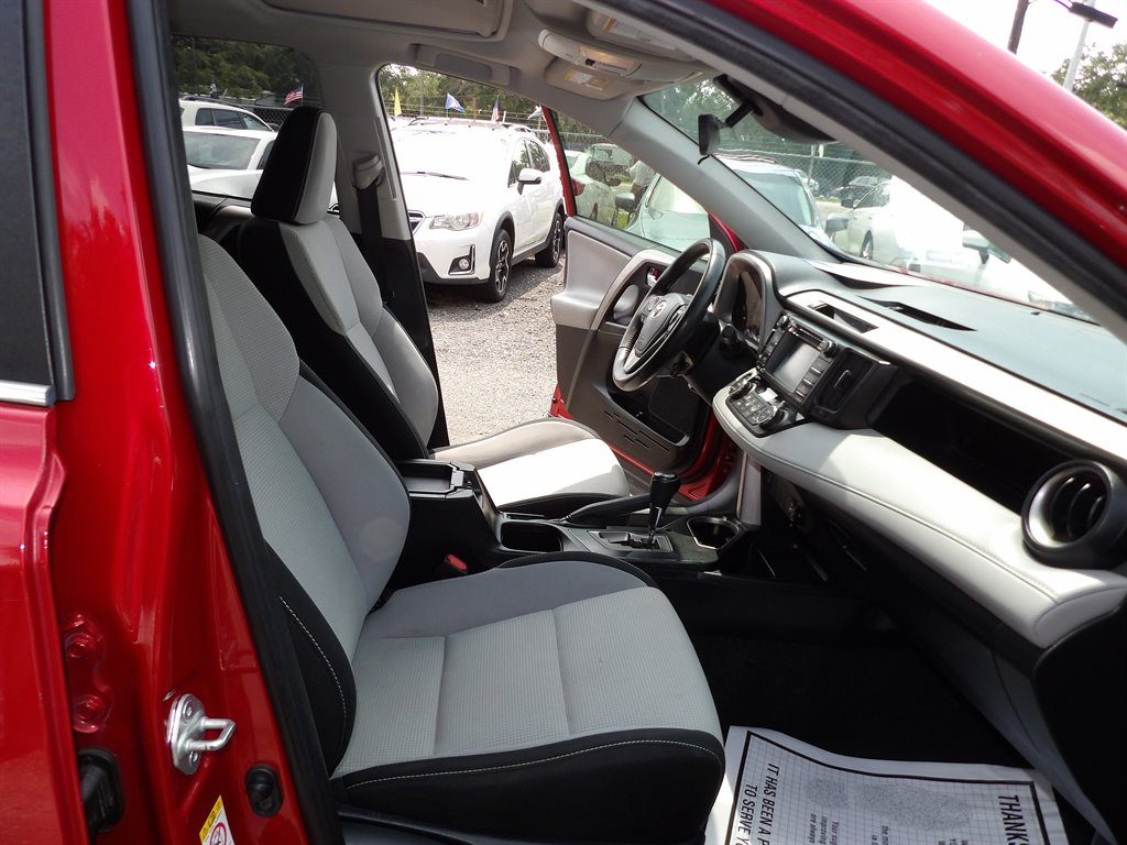 2017 Toyota RAV4 - $11,500