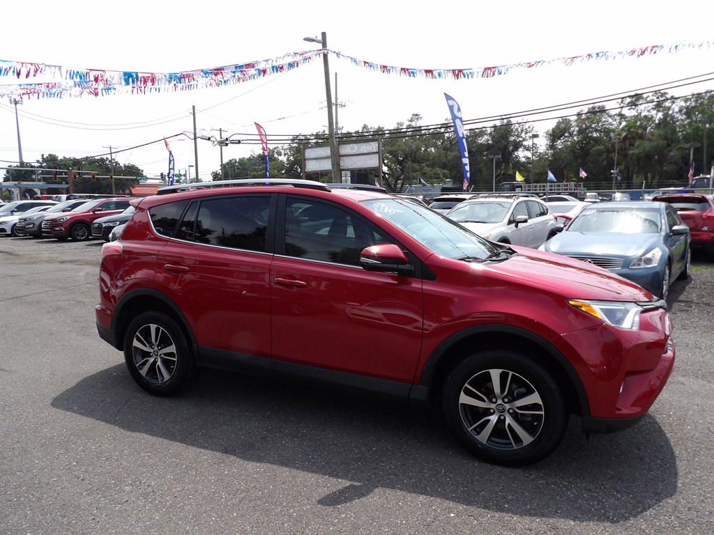2017 Toyota RAV4 - $11,500