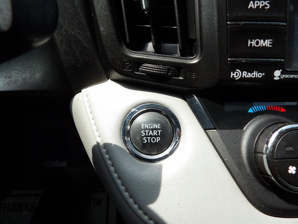 2017 Toyota RAV4 - $11,500