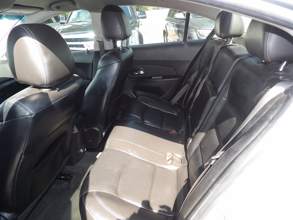 2015 Chevrolet Cruze - $5,000