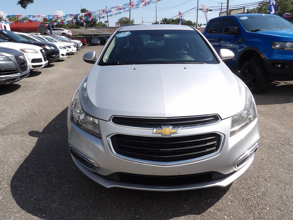 2015 Chevrolet Cruze - $5,000