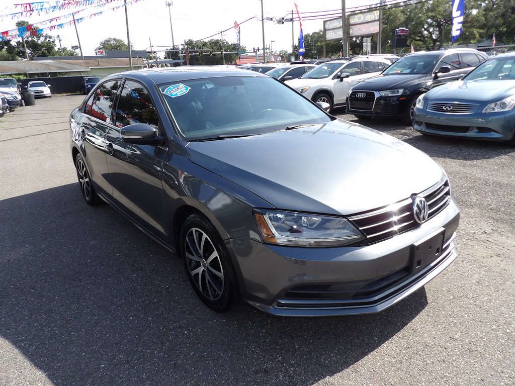2017 Volkswagen Jetta - $7,900