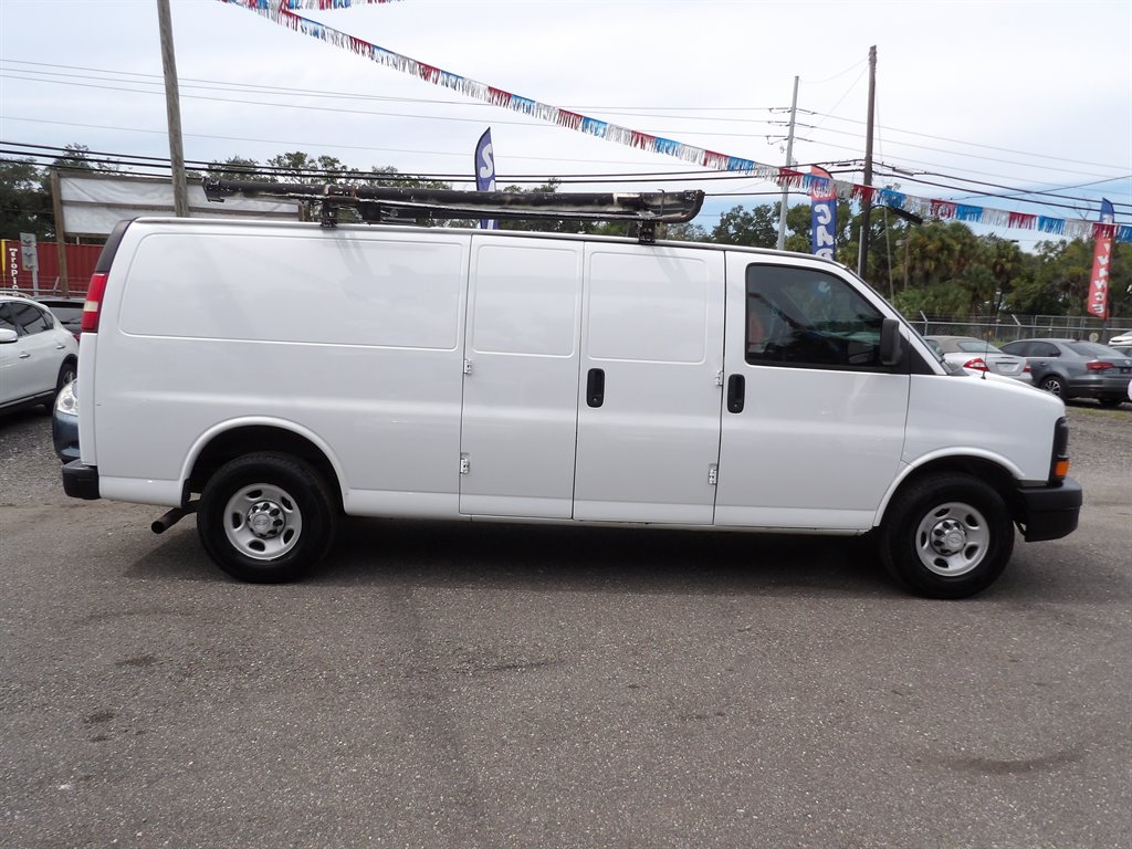 2016 Chevrolet Express - $10,500