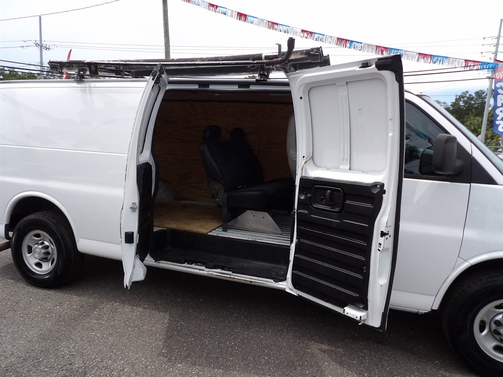 2016 Chevrolet Express - $10,500