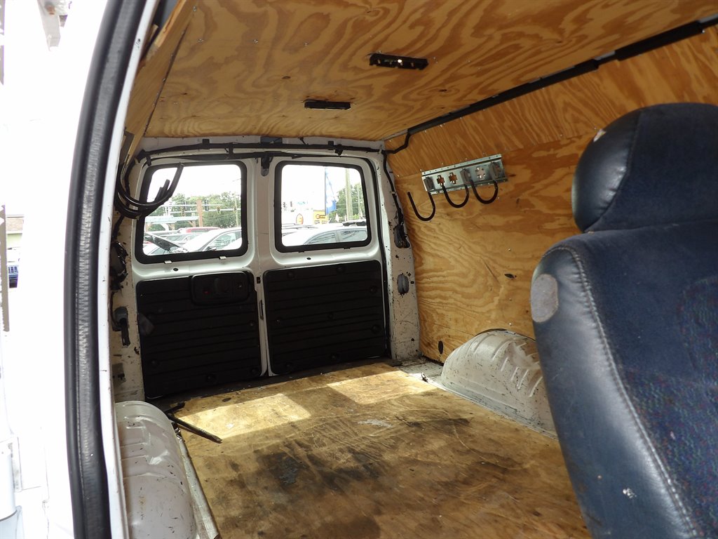 2016 Chevrolet Express - $10,500