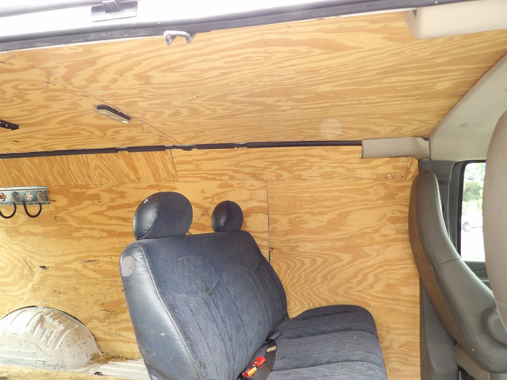 2016 Chevrolet Express - $10,500