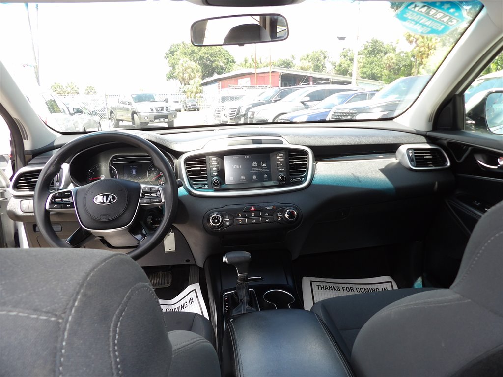 2019 Kia Sorento - $9,999