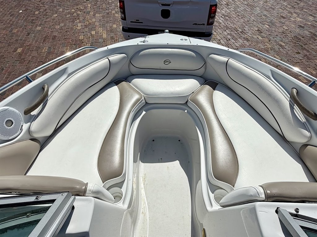 2005 Crownline 216 - $13,100