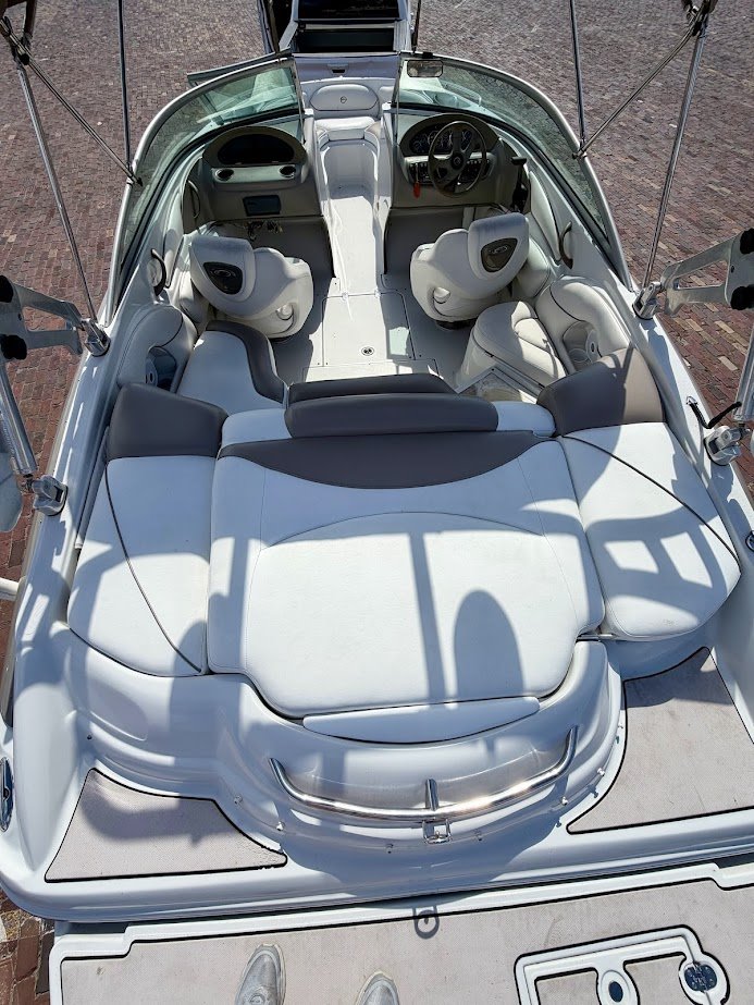 2005 Crownline 216 - $13,100