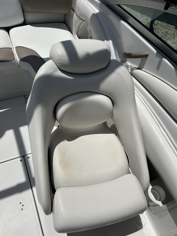 2005 Crownline 216 - $13,100