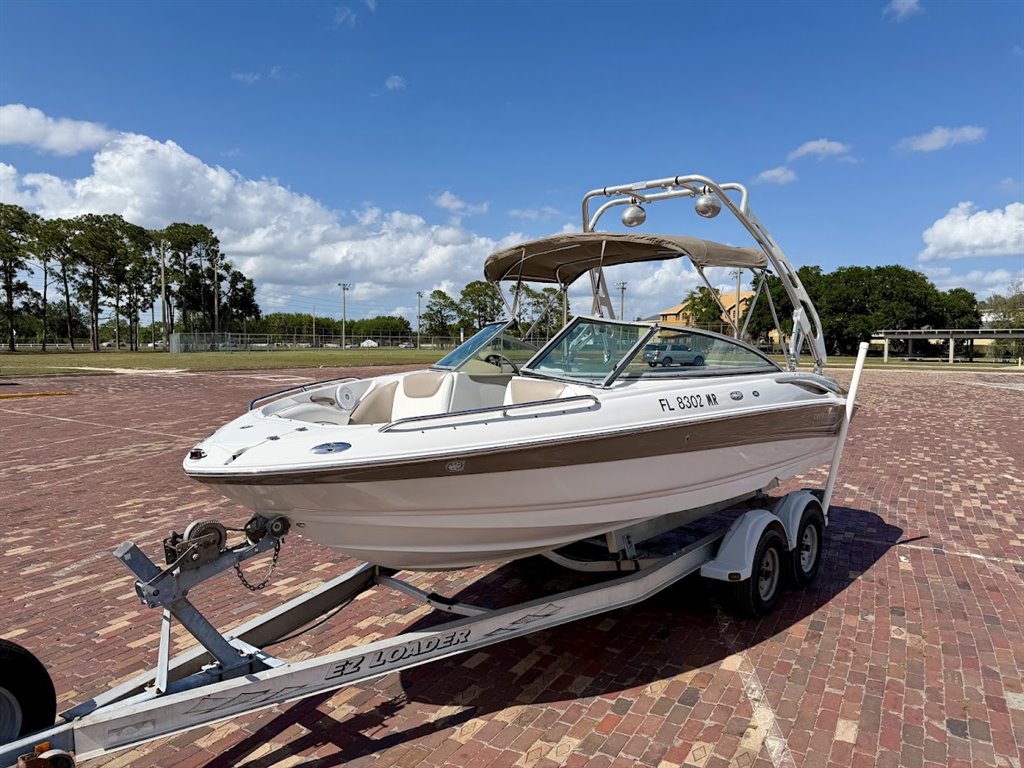 2005 Crownline 216 - $13,100