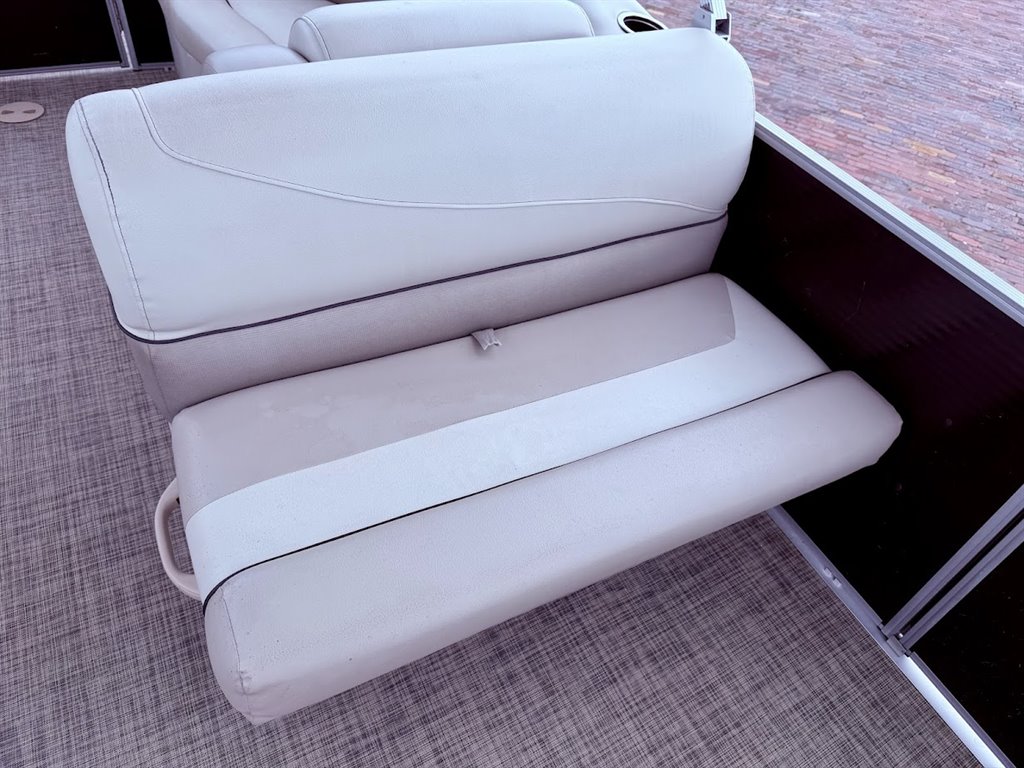 2023 Cypress CAY Seabreeze 232 - $33,495